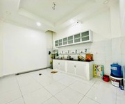 2 Nhà 3 tầng btct vừa ở vừa kinh doanh mặt tiền tân thới hiệp 9 45m2 gần st mega market. sát bên toà