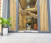 Nhà hxh đường lê văn sỹ quận tân bình phường 1 cũ.