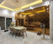 1 114m2 ngang 6.5m, hẻm thông hai bà trưng, q1, 4 tầng shr, giá 28.5 tỷ, đầu tư kinh doanh hiếm