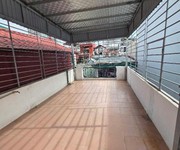3 Nhà dân xây 4 tầng   ô chờ thang máy  268  phố ngọc thụy   long biên   68,2m    10,7 tỷ