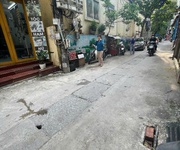 Dương quảng hàm dt 30m,ngõ thông,gần phố giá 6,25 tỷ
