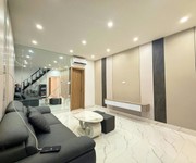 Bán căn hộ tập thể nghĩa tân 80m 3 ngủ ở sướng giá mềm