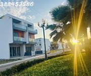 1 Lô góc gói 8 hàng hiếm- gần hồ bơi đường lớn rộng 18m-chủ cần tiền bán gấp-giá đầu tư cực tốt