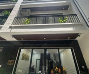 Bán nhà 6 tầng thang máy - ngọc lâm - oto đỗ cửa