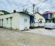 Bán đất tặng nhà lô góc 2 mặt tiền - gần biển nha trang