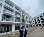 2 Chính chủ chuyển nhượng căn liền kề 2 mặt tiền, vỉa hè 10m sát đường quy hoạch 35m