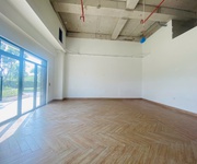 3 81m2 - Giá 23 triệu/tháng - Cho thuê Shophouse ngay cổng Q7 Riverside