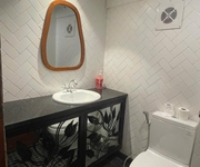 2 Bán khách sạn mặt phố hàng bè, 120m2, 7 tầng thang máy, tổng 16 phòng, 89.5 tỷ