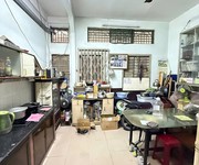 1 Nhà mặt tiền nguyễn trọng tuyển phường 2 tân bình cũ.