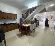 Cho thuê nguyên căn Văn Cao, 5 ngủ khép kín, DT: 80m2.