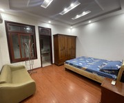 1 Cho thuê nguyên căn Văn Cao, 5 ngủ khép kín, DT: 80m2.