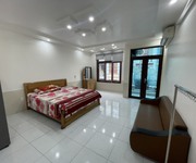 2 Cho thuê nguyên căn Văn Cao, 5 ngủ khép kín, DT: 80m2.