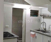 2 Cho thuê nhà riêng ngõ 2 Vũ Thạnh, Đống Đa 33m x 4T giá 11 triệu, ở NHÓM - GĐ
