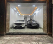 1 7 tầng thang máy, tọa lạc tại vương thừa vũ , thông sàn. phân lô ô tô kinh doanh