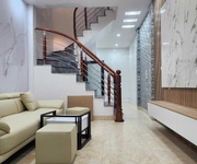 Bán nhà đẹp kim giang 36m   4 tầng, ô tô dừng đỗ cách nhà hơn 10m, nhà có sân để xe tiện lợi