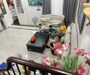 2 Cho thuê nhà 4 tầng trên đường Nguyệt Quế 22 - Vinhomes Riverside Long Biên - 35 triêu/tháng