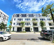 2 Nhà 4 tầng, 126m  mặt tiền 13.5m tại Phú Xuân City, giá 7,X  tỷ.