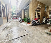 Mai dịch 32m x mt 4m giá 8,5 tỷ-lô góc ngõ thông kinh doanh,ô tô qua nhà