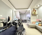 Quận 10 - lê hồng phong - 46m - tiện ở hoặc kinh doanh - nở hậu - 8 tỷ