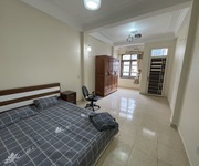 7 Cho thuê nhà 5 p.ngủ phố Văn Cao, DT:  70m2 x 4 tầng.