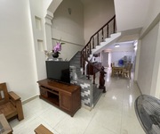 4 Cho thuê nhà 5 p.ngủ phố Văn Cao, DT:  70m2 x 4 tầng.