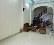 Cho thuê nhà 5 p.ngủ phố Văn Cao, DT:  70m2 x 4 tầng.
