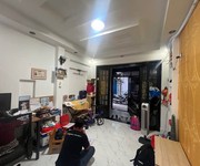 Nhà lý thái tổ, quận 10   82m    vị trí trung tâm cạnh vòng xoay lý thái tổ   giá nhỉnh 10  tỷ