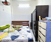 2 Bán nhà xe hơi đậu cửa- dt rộng - chủ đnag nhiệt bán- còn thương lượng- đường đòn văn bơ- ra tôn