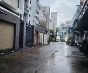 1 Q.10   tô hiến thành   89m    nhà 3 tầng hxh   dòng tiền