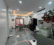 1 Bán nhà vĩnh hưng, hoàng mai 45m, 5 tầng, lô góc, ngõ thông ô tô, vài bước ra mặt phố, kinh doanh