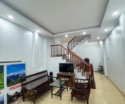 1 Nahf đẹp dân xây phố ngọc thụy 40m2 x 5 tầng mt4.1m, 6.9 tỷ long biên hà nội.