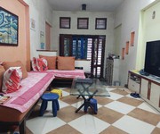 1  nhà đẹp   ở ngay   vị trí trung tâm phố hào nam 
