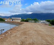 Chuẩn bị mở bán nhà ở ngay mặt sông tắc nha trang
