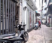 4 Bán nhà đẹp- sang trọng - đường tôn đản mà chỉ nhỉnh 5 tỷ- gần khu ẫm thực vĩnh khánh- hoàng diệu