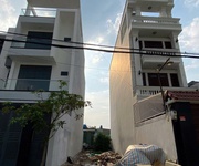 Đất 5x23m đường 9m khu dân cư đông đúc, lọt giữa hai nhà 4 lầu