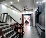 4 Bán căn nhà 3 tầng ngõ phố Nguyễn Hữu Cầu, ph Hải Dương, TP HP, 95.6m2, mt 4.5m, 4 ngủ