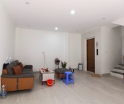 5 Em cần bán nhà phố Cát Linh 45 m2 xây 7 tầng thang máy mới xây ra phố 15 m giá 16 tỷ