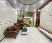 N4653. Cho thuê nhà nguyên căn tại Văn Cao - ô tô chuyển đồ đỗ cửa.