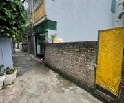 3 Bán đất thổ cư ,phố bắc cầu 60m2 mt 3.68m, 5 tỷ long biên hà nội.