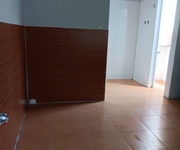 Cho thuê phòng 15m2 khép kín, đường Khương Đình, 2tr3/tháng.