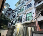 Cho thuê nhà nguyên căn ngõ 299 hoàng mai, 35m2 x 5 tầng, 4 ngủ, 4 wc 15 triệu/th