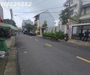 4 Bán nhà phố mặt đường oto 210m2 , 3 tầng ngay trung tâm quận 2