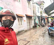 Bán đất tặng nhà đường đoàn văn bơ- xe hơi đên nhà- có sân để xe rộng thoáng- ra tôn thất thuyết