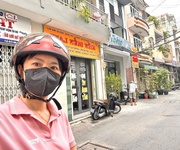 Bán nhà mặt tiền đường đoàn như hài-  2 xe hơi tránh nhau- thông ra nguyễn tường tộ- hoàng diệu-