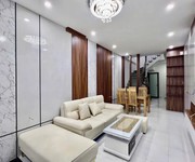 Giá tốt có 102. trung tâm bồ đề chỉ 8.x tỷ, 41m2, 4 phòng ngủ, ô tô cạnh nhà, full nt