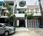 Nhà 3 tầng đẹp lung linh, mặt tiền đường hoà minh