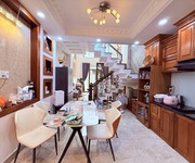 1 Nhà sư vạn hạnh, quận 10   33m    10.5 tỷ   gần siêu thị sài gòn