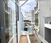 Nhà mới 3 tẩng chỉ nhỉnh 2 tỷ