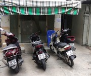 Cho thuê nhà một trệt một lầu đường võ văn kiệt phường cô giang quận 1.