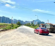 2 Bán nhà đẹp full nội thất - 1 trệt 2 lầu 1 tum  - 200m2 sử dụng - có gara ô tô - kế vinhomes grand